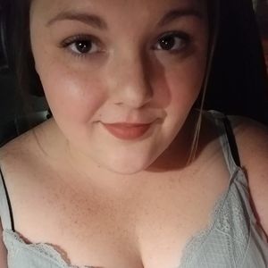 Meet your Posher, Caitlin